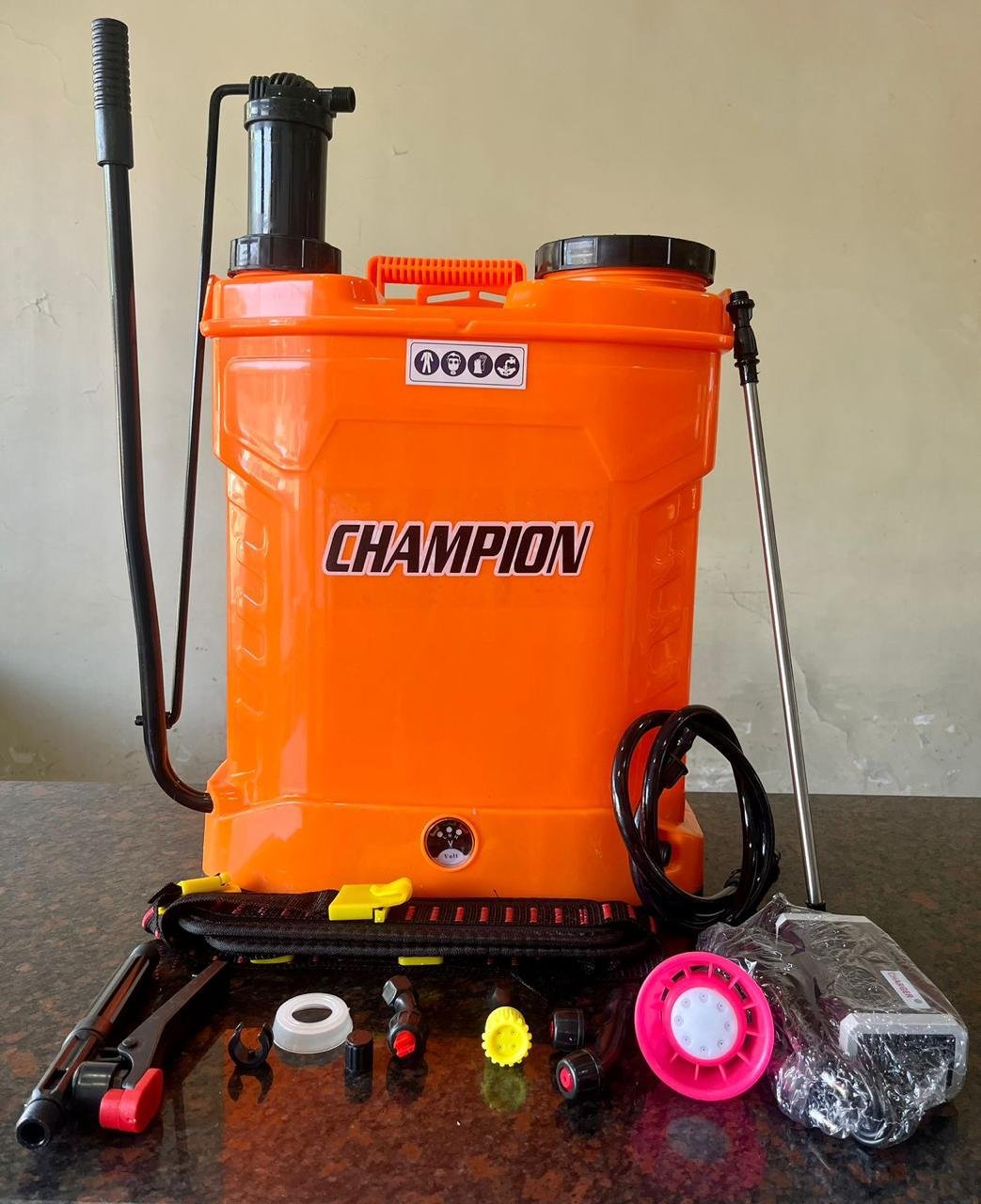 Champion 2 in1 Sprayer